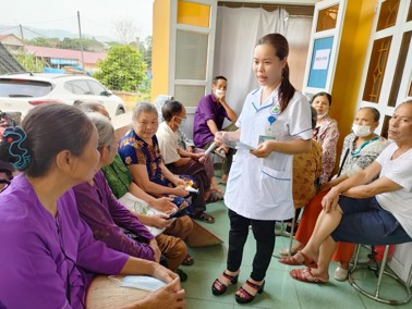 Hình ảnh chi tiết tin tức HƯỞNG ỨNG NGÀY DÂN SỐ THẾ GIỚI 11/7: NÂNG CAO TIẾNG NÓI CỦA PHỤ NỮ VÀ TRẺ EM GÁI Hình ảnh tin tức HƯỞNG ỨNG NGÀY DÂN SỐ THẾ GIỚI 11/7: NÂNG CAO TIẾNG NÓI CỦA PHỤ NỮ VÀ TRẺ EM GÁI