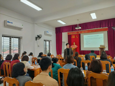Hình ảnh chi tiết tin tức Tập huấn cập nhật chẩn đoán, điều trị và quản lý bệnh phổi tắc nghẽn mạn tính và hen phế quản Hình ảnh tin tức Tập huấn cập nhật chẩn đoán, điều trị và quản lý bệnh phổi tắc nghẽn mạn tính và hen phế quản