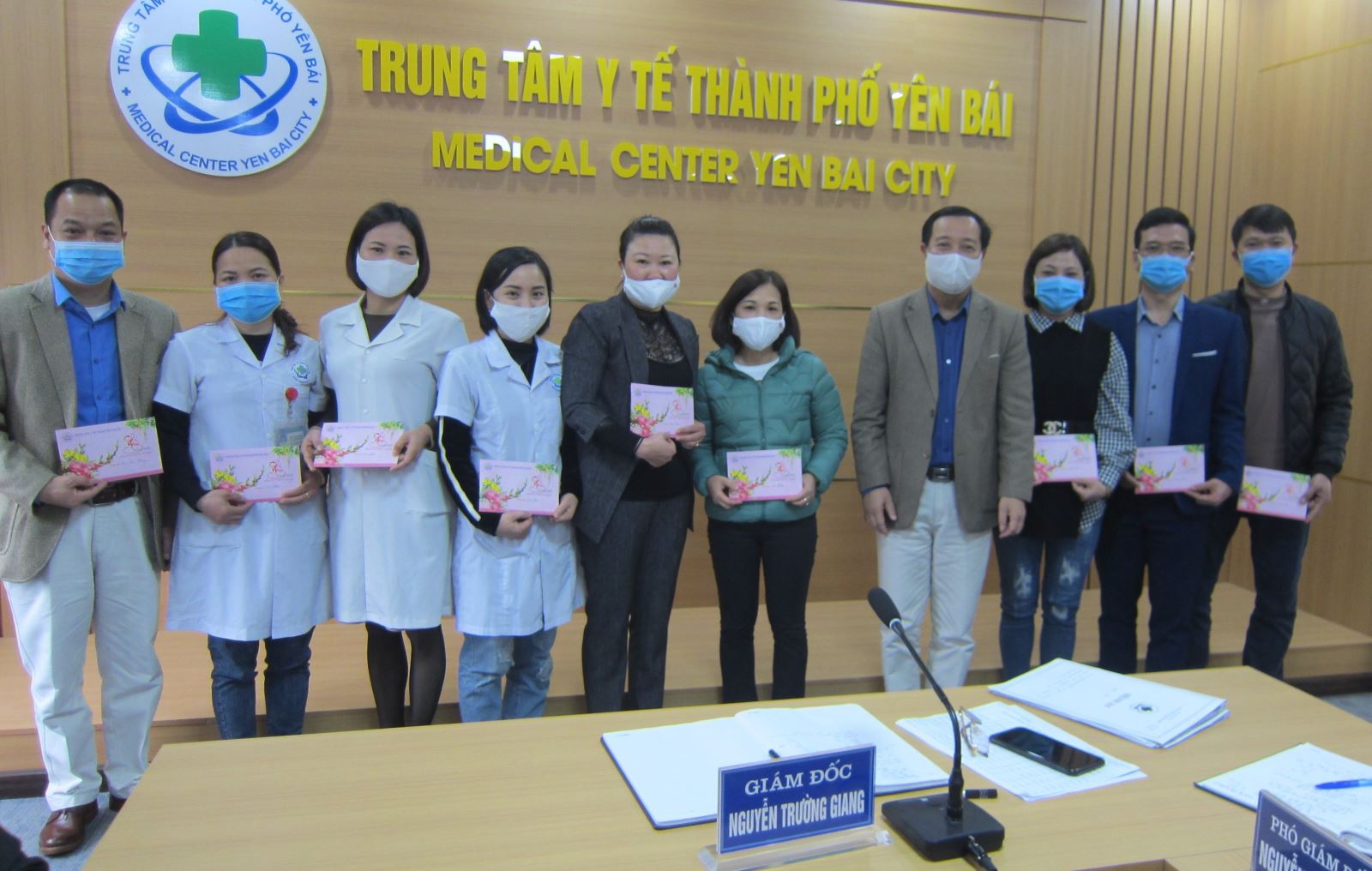 Những chiến sĩ áo trắng trên mặt trận phòng chống Covid - 19
