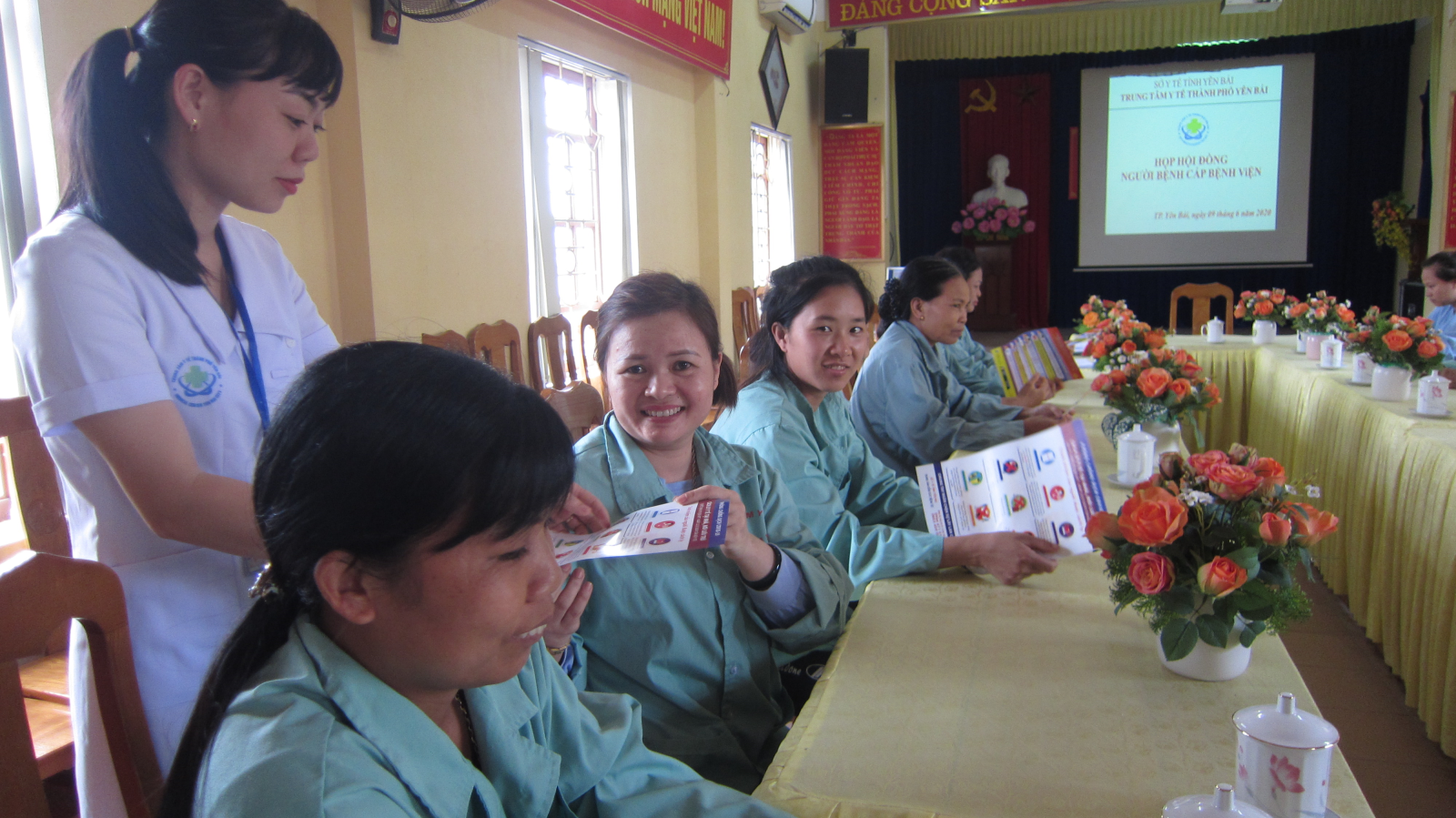 Trung tâm Y tế thành phố Yên Bái tổ chức họp Hội đồng người bệnh cấp bệnh viện năm 2020