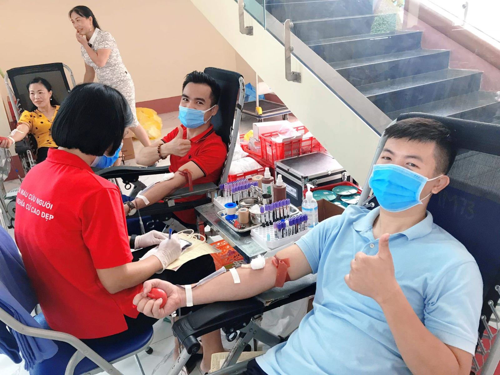 Trung tâm Y tế thành phố Yên Bái tham gia Chương trình “Ngày Chủ nhật đỏ”